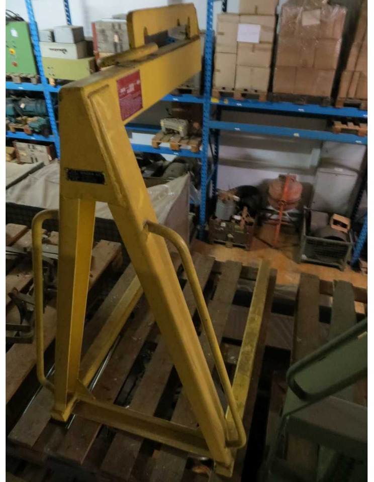 L12 HOIST L12 - Nacelle: photos 1 L12 HOIST L12 - Nacelle: photos 1