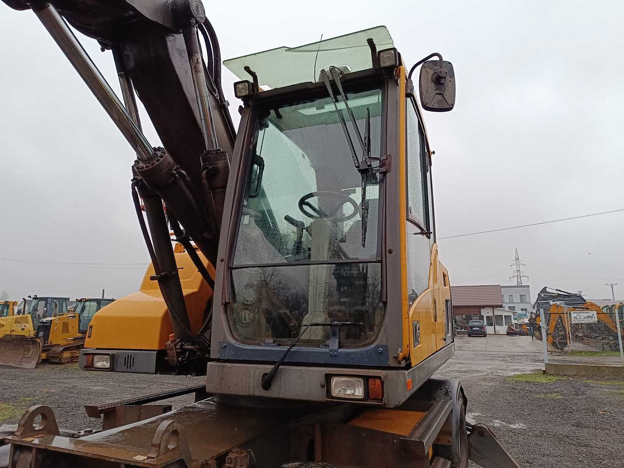 LIEBHERR - A 316 LITRONIC - WHEELED EXCAVATOR - 2009 - Pelle sur pneus: photos 5 LIEBHERR - A 316 LITRONIC - WHEELED EXCAVATOR - 2009 - Pelle sur pneus: photos 5