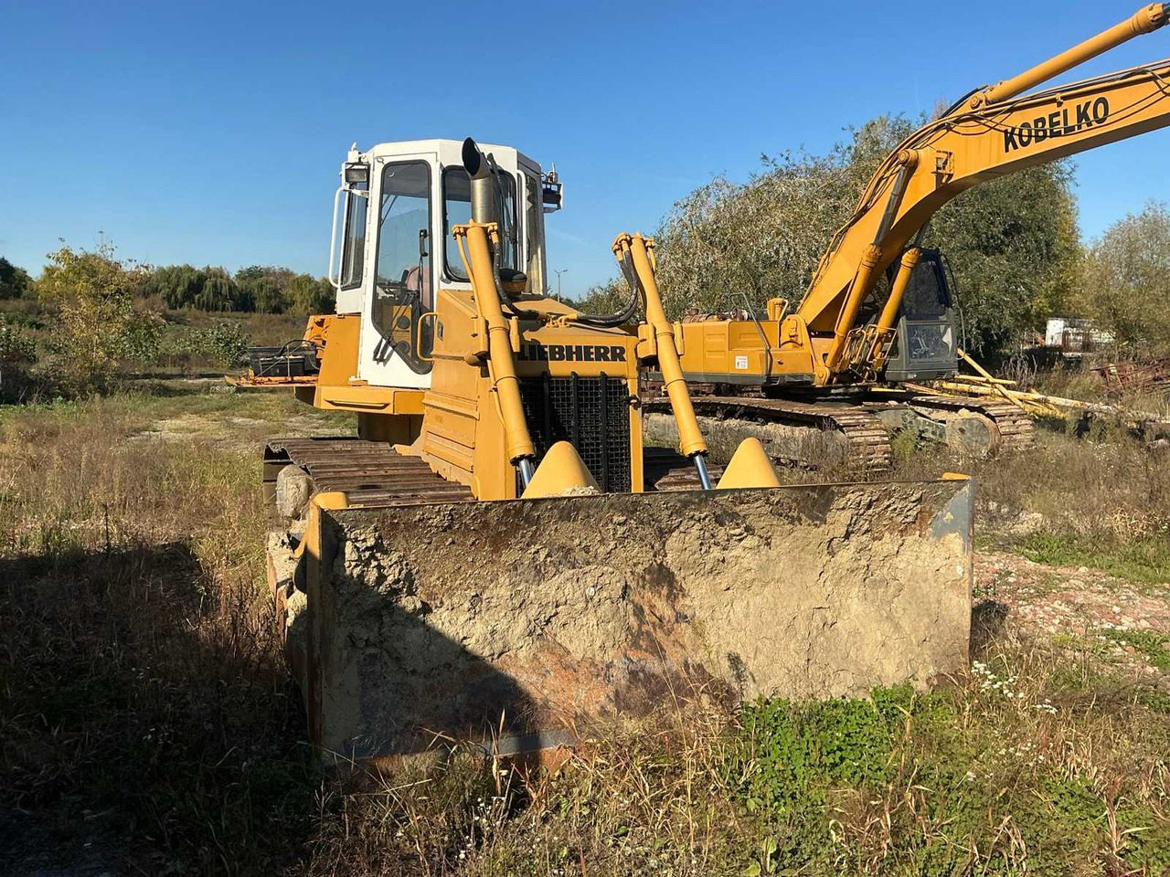 LIEBHERR LIEBHERR - PR 722 L - BULLDOZER - 1990 - Bulldozer: photos 2 LIEBHERR LIEBHERR - PR 722 L - BULLDOZER - 1990 - Bulldozer: photos 2