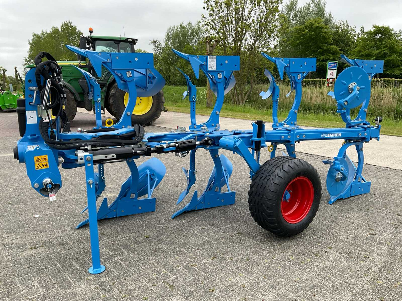Lemken Juwel 7 MV - Charrue: photos 4 Lemken Juwel 7 MV - Charrue: photos 4