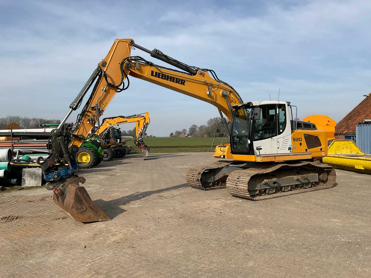 Liebherr R920 LC Litronic - Pelle sur chenille: photos 1 Liebherr R920 LC Litronic - Pelle sur chenille: photos 1
