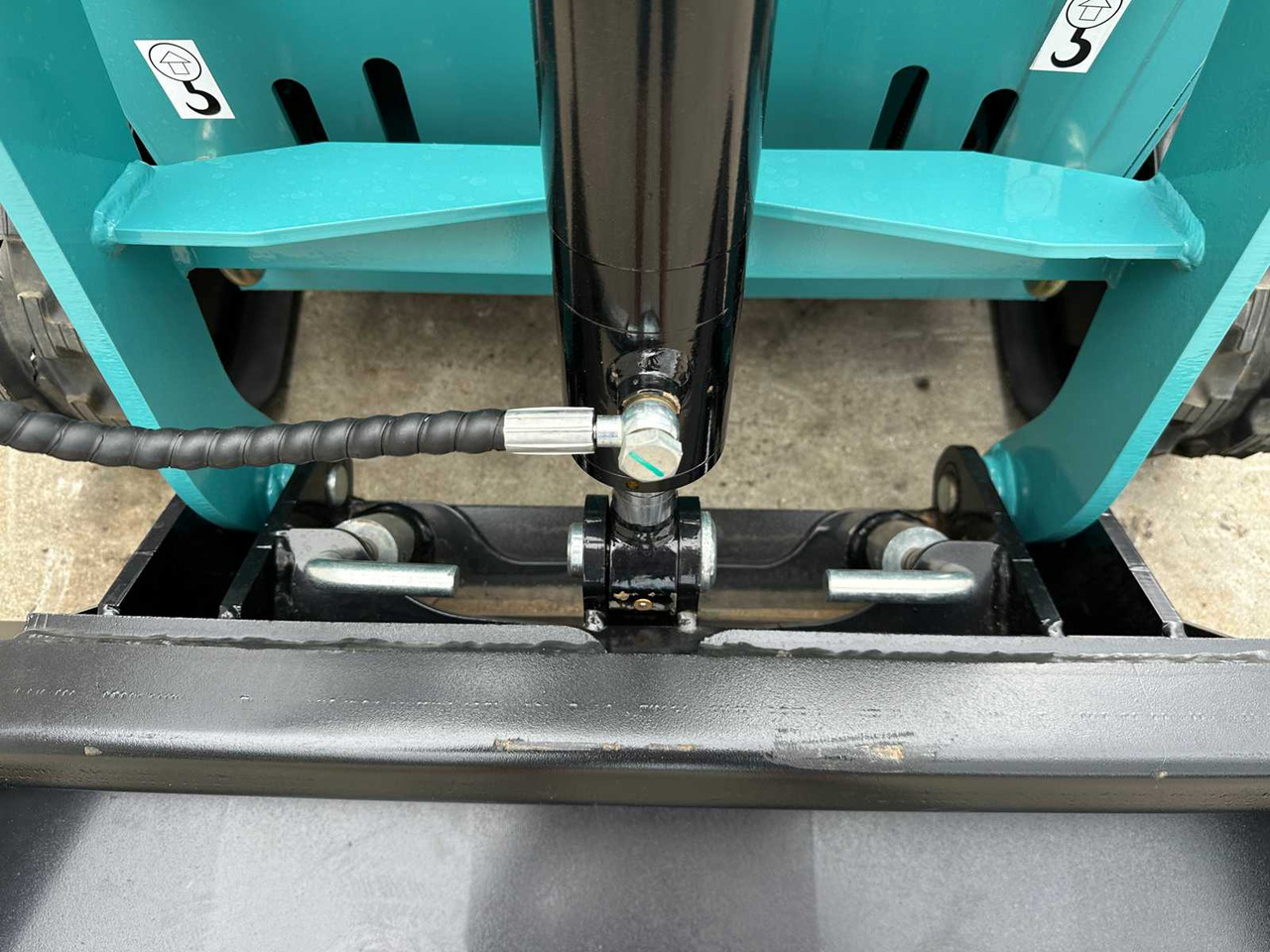 Chargeuse compacte sur chenilles MACHPRO - 2025 - MP-300 - TRACK LOADER: photos 9 Chargeuse compacte sur chenilles MACHPRO - 2025 - MP-300 - TRACK LOADER: photos 9