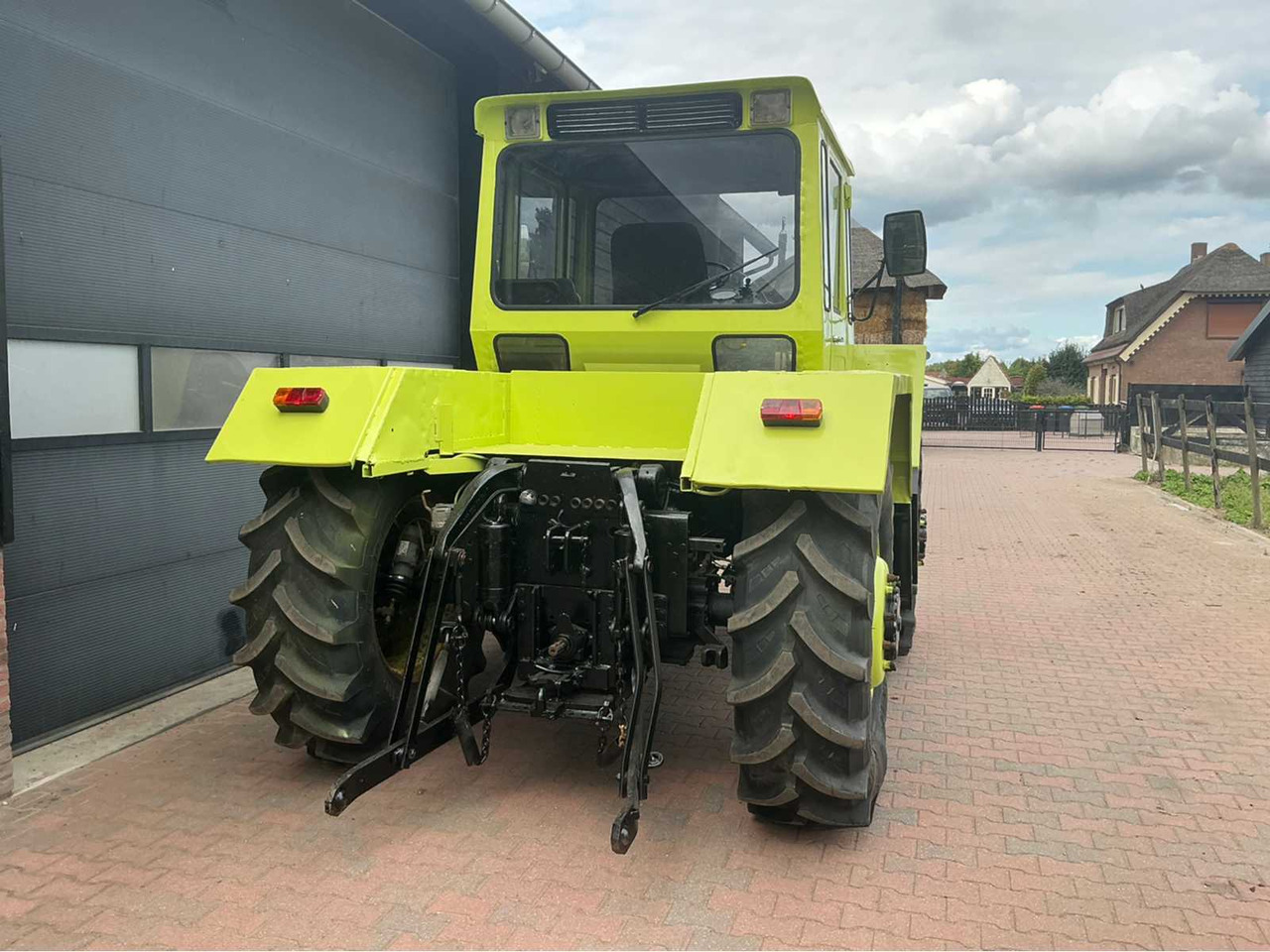 MB Trac 401 Tractor / 1300 - Tracteur agricole: photos 4 MB Trac 401 Tractor / 1300 - Tracteur agricole: photos 4