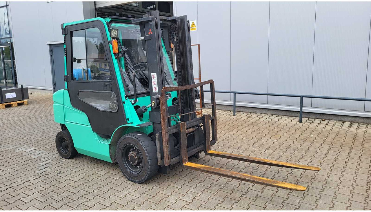 MITSUBISHI - FG25NT - FORKLIFT TRUCKS - 2014 - Chariot élévateur: photos 1 MITSUBISHI - FG25NT - FORKLIFT TRUCKS - 2014 - Chariot élévateur: photos 1