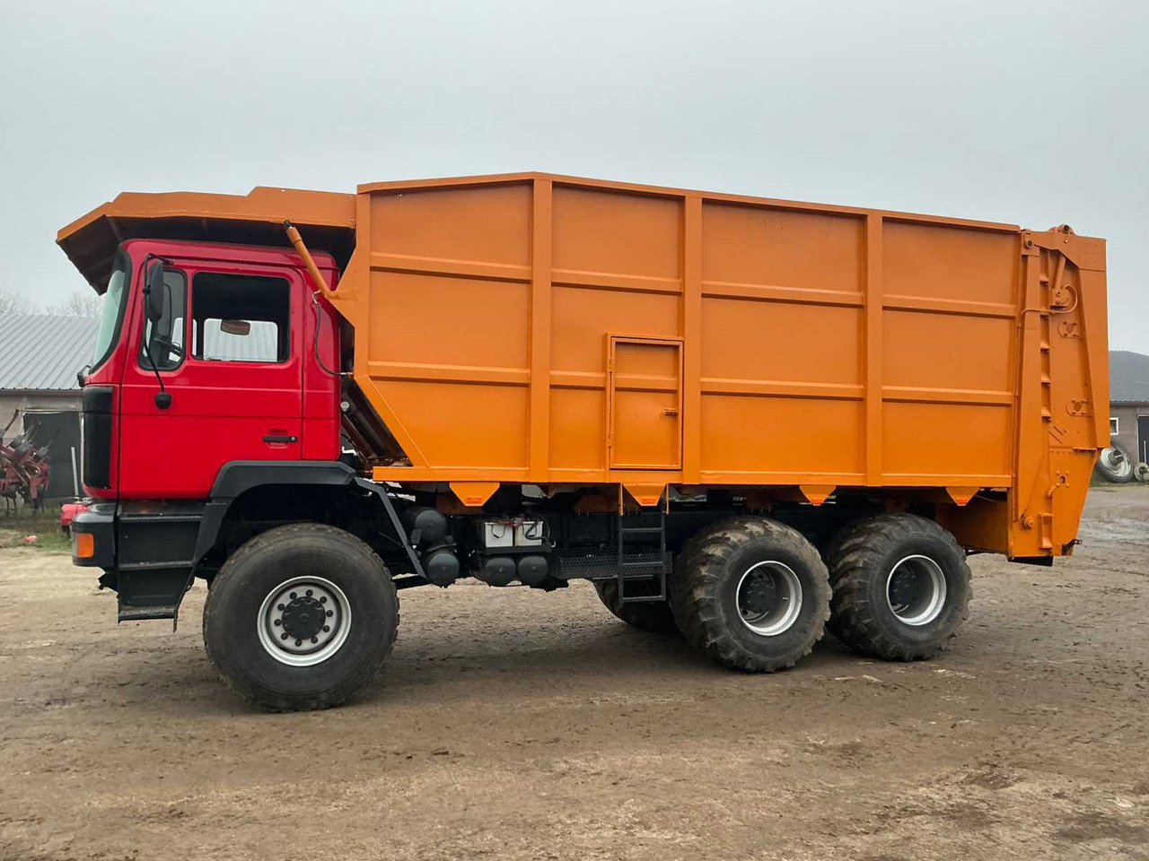 MAN F90 - Machine agricole: photos 2 MAN F90 - Machine agricole: photos 2
