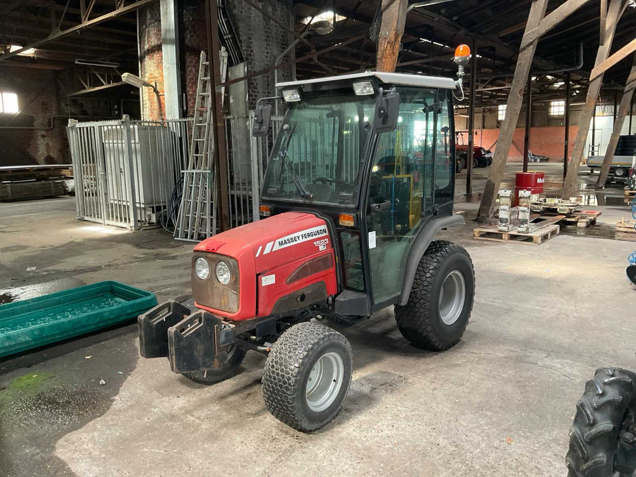 Massey Ferguson 1523 - Micro tracteur: photos 1 Massey Ferguson 1523 - Micro tracteur: photos 1
