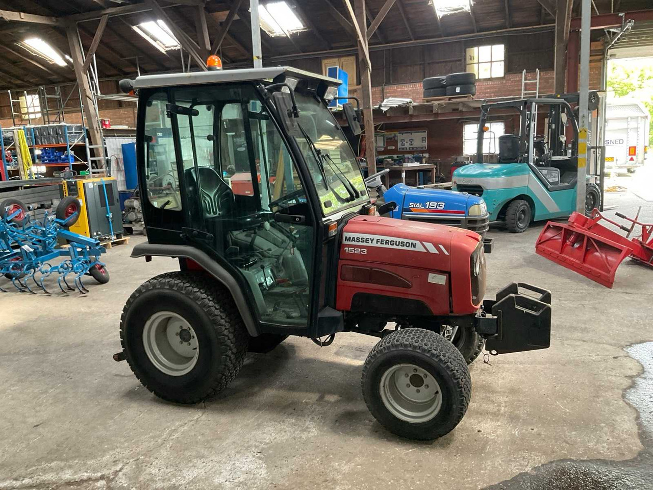 Massey Ferguson 1523 - Micro tracteur: photos 3 Massey Ferguson 1523 - Micro tracteur: photos 3