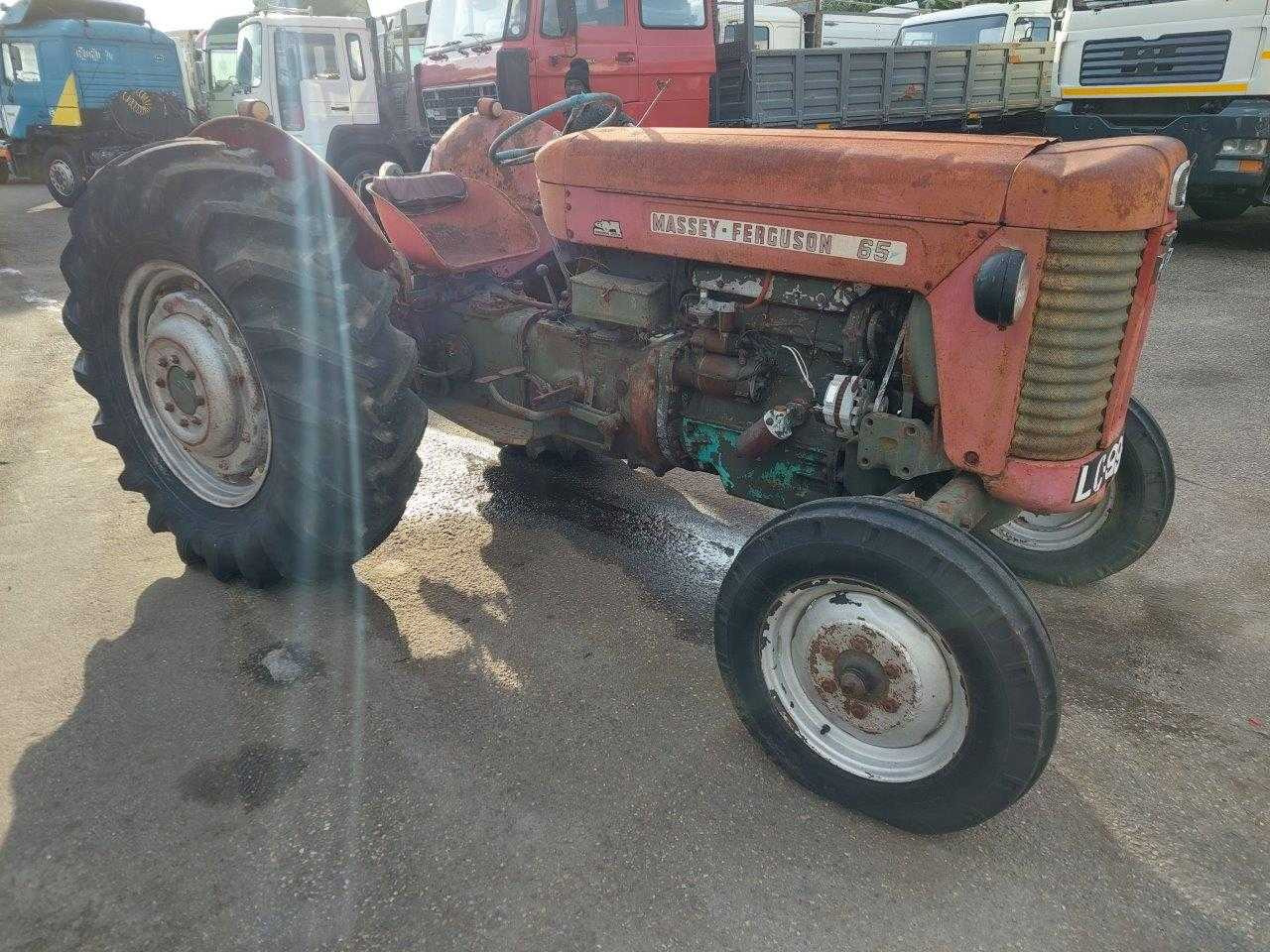 Massey Ferguson 65 - Tracteur agricole: photos 3 Massey Ferguson 65 - Tracteur agricole: photos 3