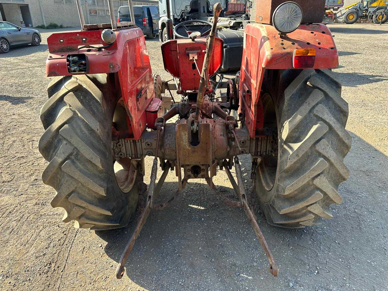 Massey Ferguson MF 255 - Tracteur agricole: photos 4 Massey Ferguson MF 255 - Tracteur agricole: photos 4