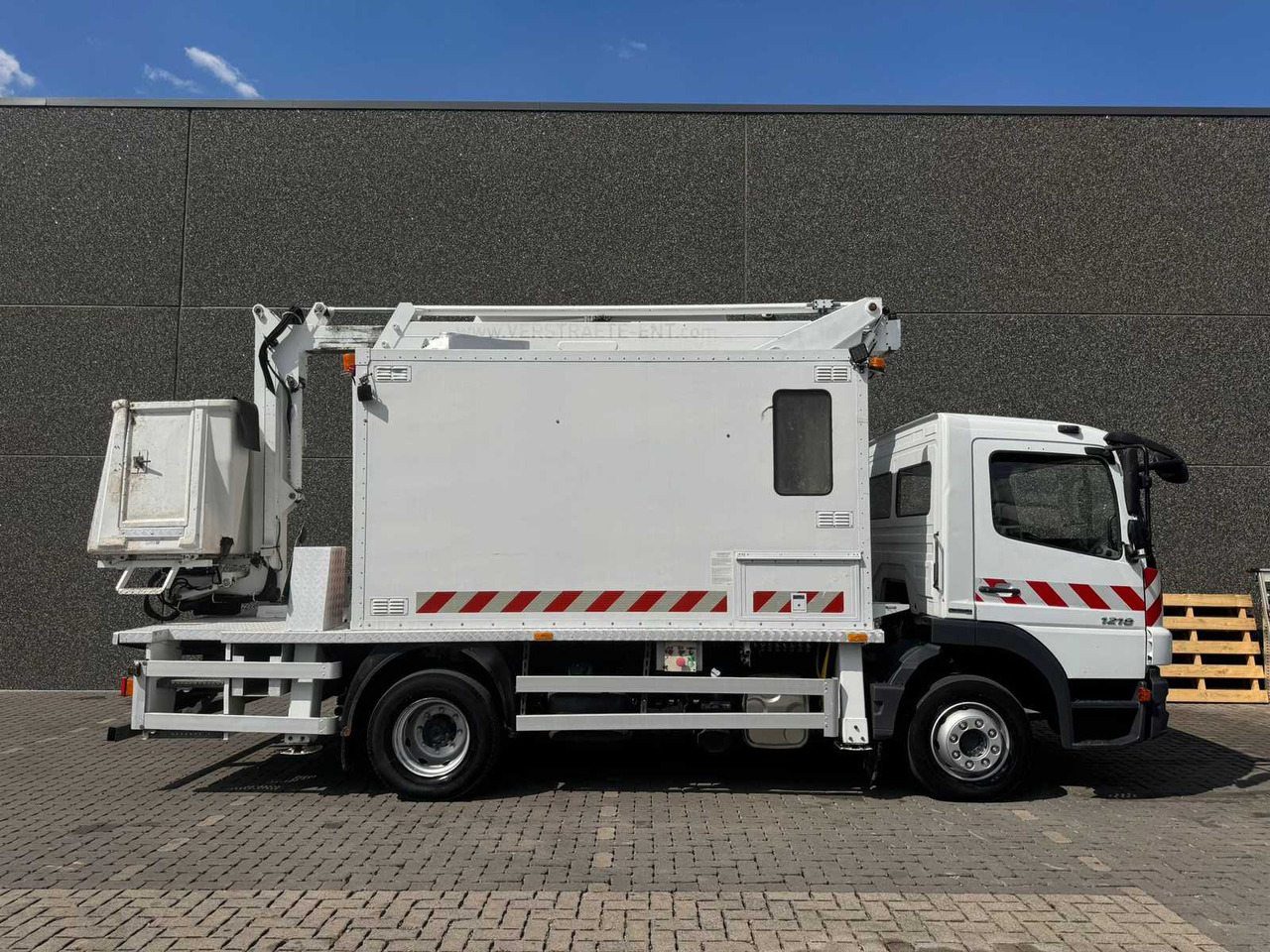 Mercedes-Benz Atego 1218 COMILEV 160 TPC - Nacelle: photos 4 Mercedes-Benz Atego 1218 COMILEV 160 TPC - Nacelle: photos 4