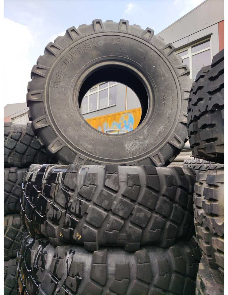 Michelin XML 325/85R16 - Pneus et jantes pour Tracteur agricole: photos 2 Michelin XML 325/85R16 - Pneus et jantes pour Tracteur agricole: photos 2