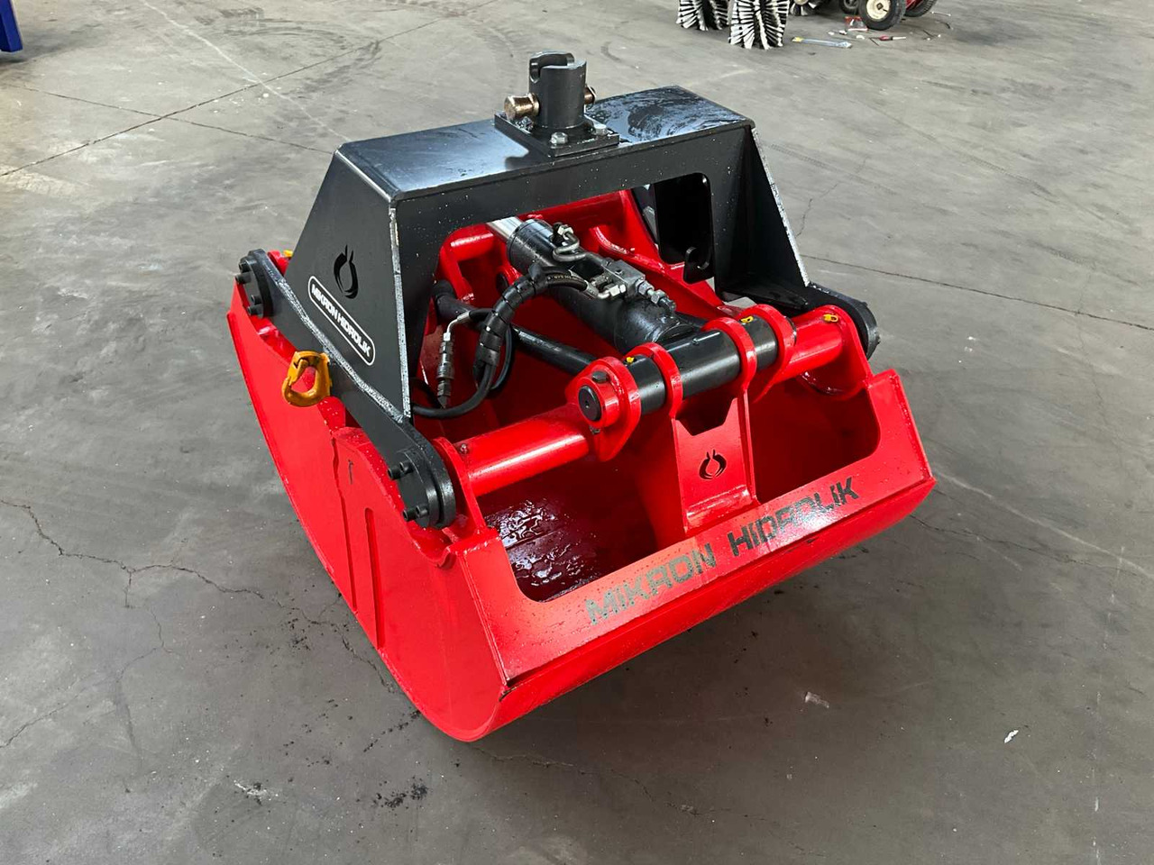 Mikron hidrolik MHK-E100 Clamshell Bucket - Godet pour pelle: photos 3 Mikron hidrolik MHK-E100 Clamshell Bucket - Godet pour pelle: photos 3