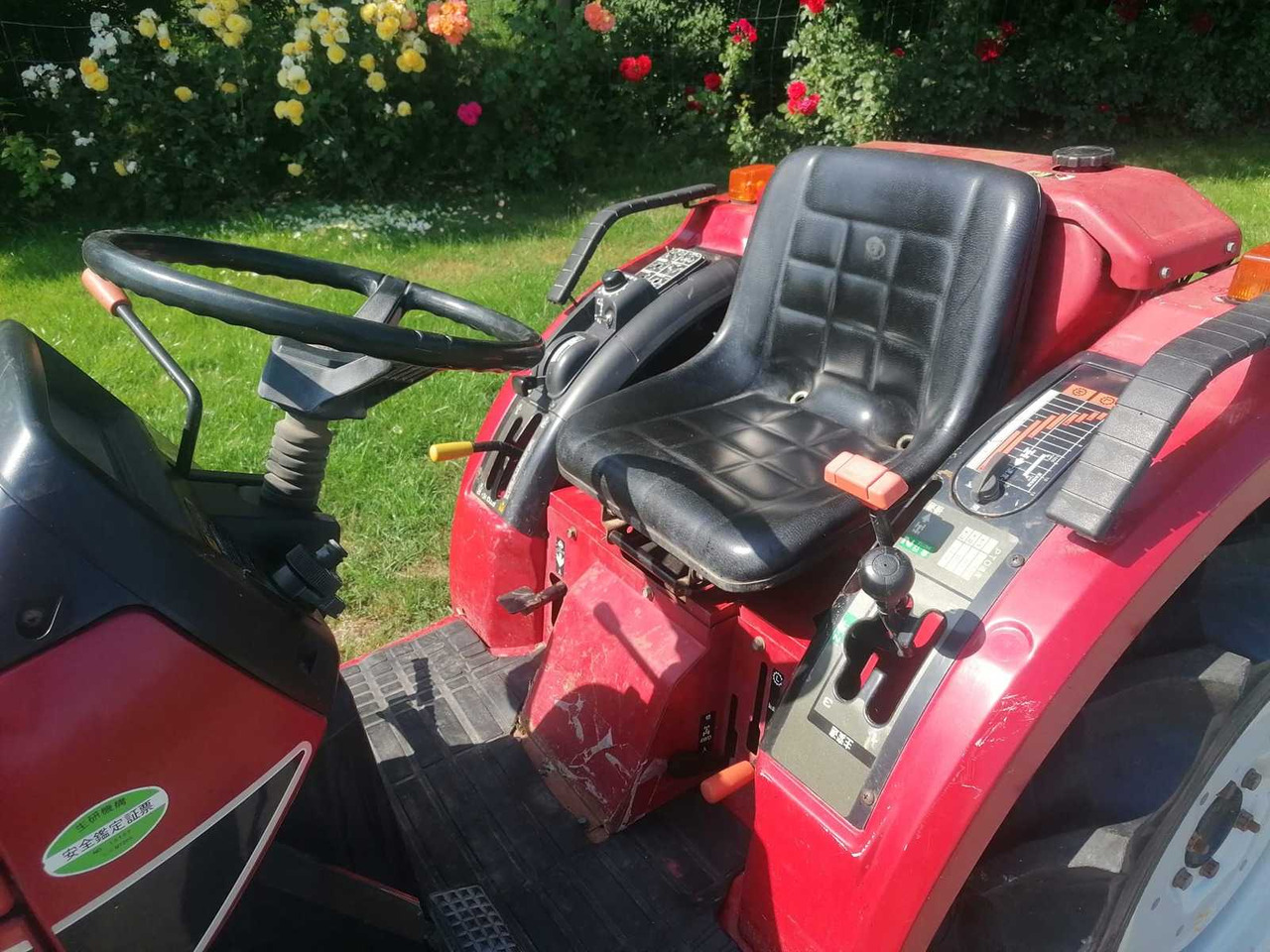 Mitsubishi MT205 - Micro tracteur: photos 5 Mitsubishi MT205 - Micro tracteur: photos 5