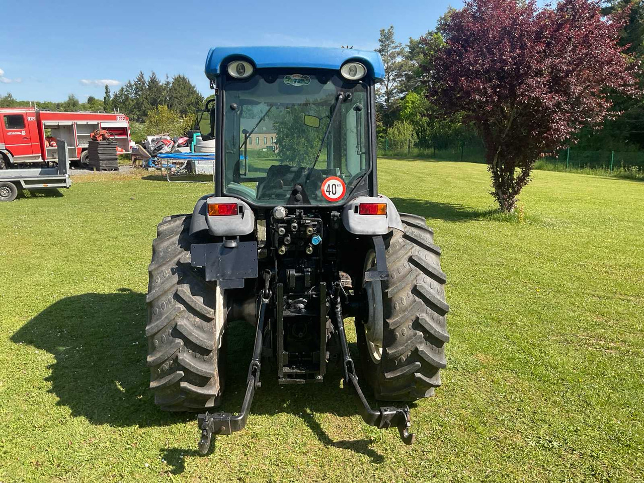 New Holland T4040N - Tracteur agricole: photos 4 New Holland T4040N - Tracteur agricole: photos 4