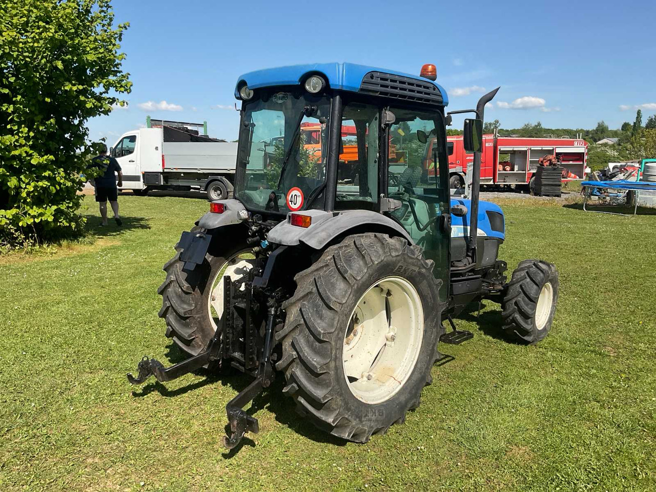 New Holland T4040N - Tracteur agricole: photos 5 New Holland T4040N - Tracteur agricole: photos 5