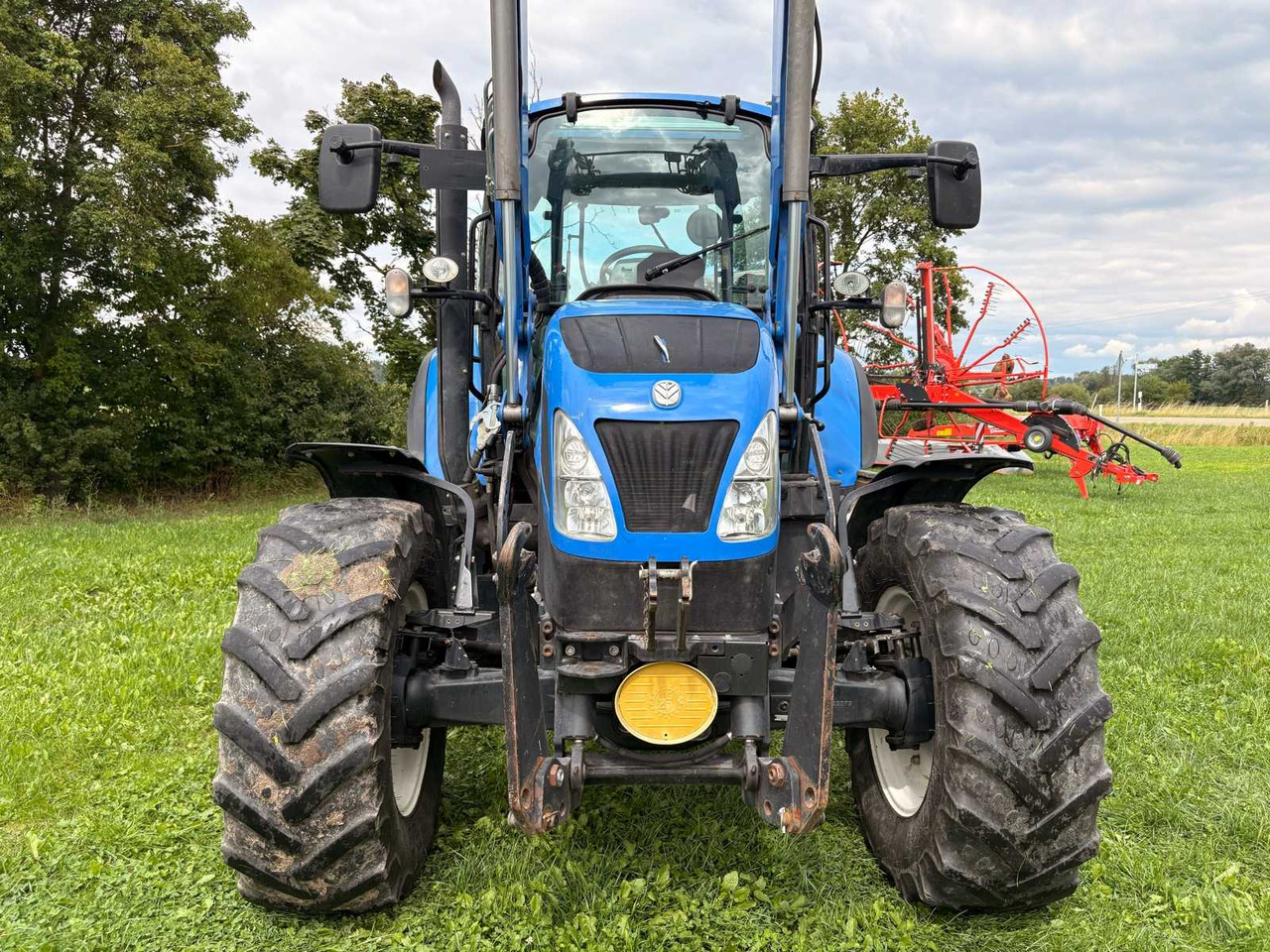 New Holland T5.105 EC - Tracteur agricole: photos 4 New Holland T5.105 EC - Tracteur agricole: photos 4