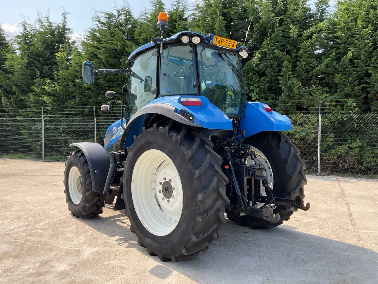New Holland T5.105 - Tracteur agricole: photos 3 New Holland T5.105 - Tracteur agricole: photos 3