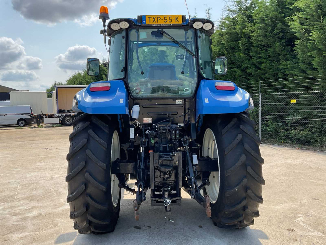 New Holland T5.105 - Tracteur agricole: photos 4 New Holland T5.105 - Tracteur agricole: photos 4