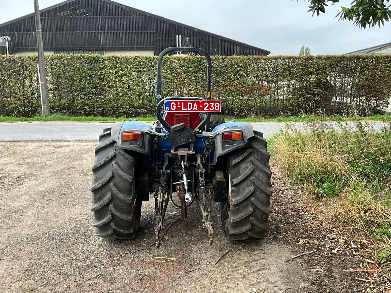 New Holland TCE50 - Micro tracteur: photos 4 New Holland TCE50 - Micro tracteur: photos 4
