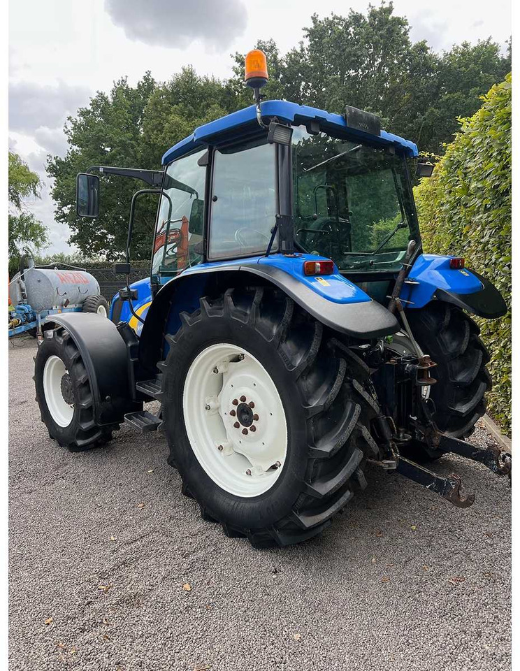 New Holland TL90A - Tracteur agricole: photos 5 New Holland TL90A - Tracteur agricole: photos 5