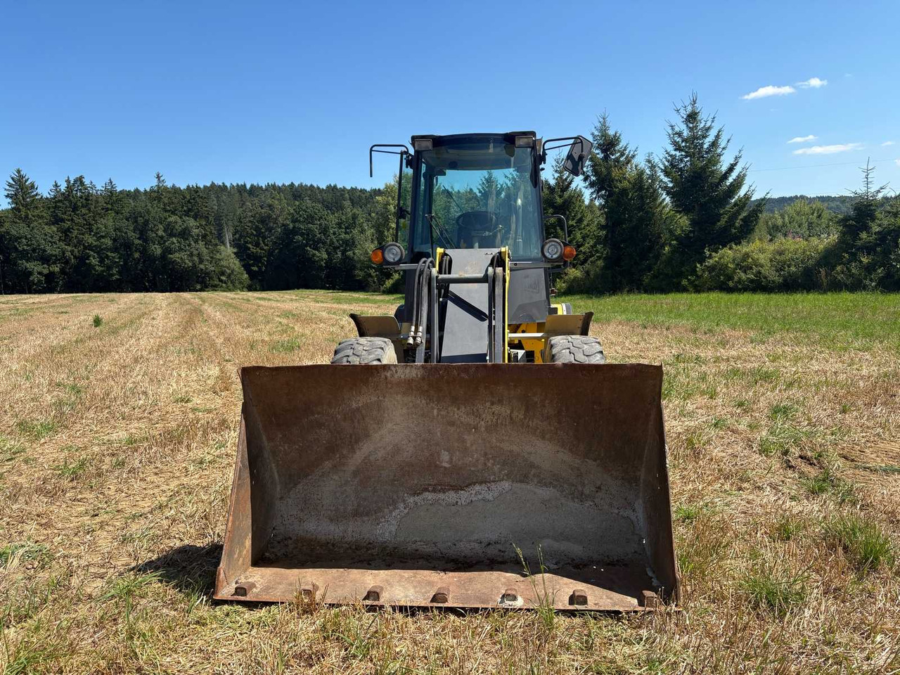 New Holland W80TC - Chargeuse sur pneus: photos 3 New Holland W80TC - Chargeuse sur pneus: photos 3