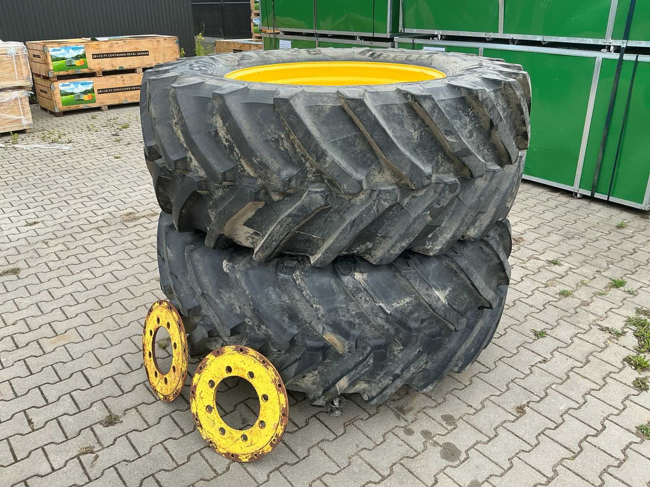 Pirelli TM800 - Pneus et jantes pour Tracteur agricole: photos 2 Pirelli TM800 - Pneus et jantes pour Tracteur agricole: photos 2