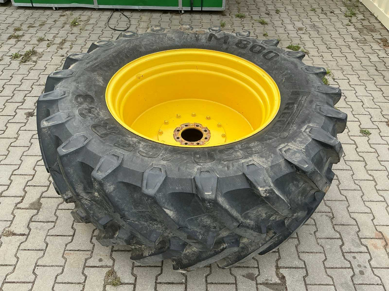 Pirelli TM800 - Pneus et jantes pour Tracteur agricole: photos 3 Pirelli TM800 - Pneus et jantes pour Tracteur agricole: photos 3