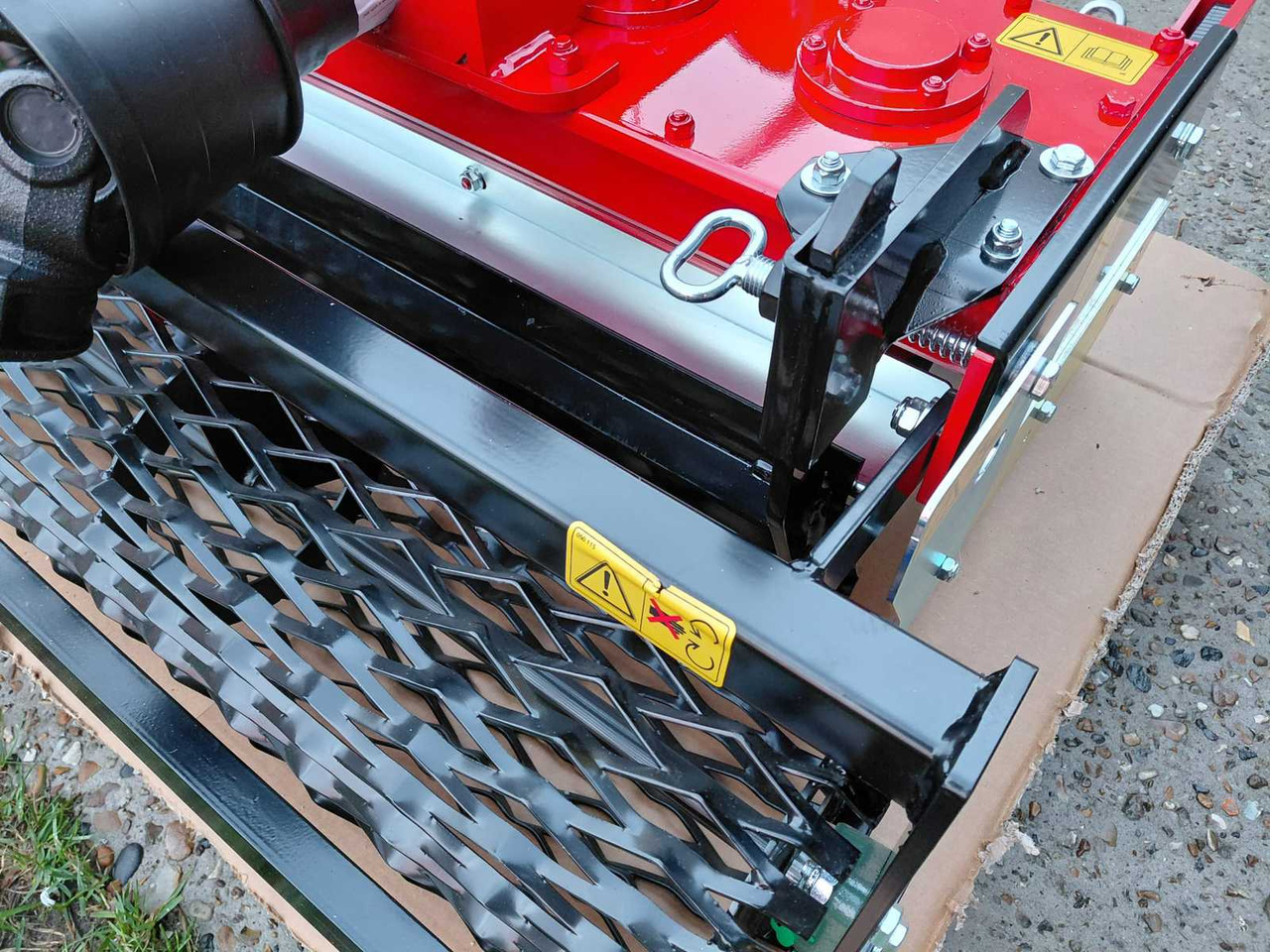 R2 MTZ120 - Herse rotative: photos 5 R2 MTZ120 - Herse rotative: photos 5