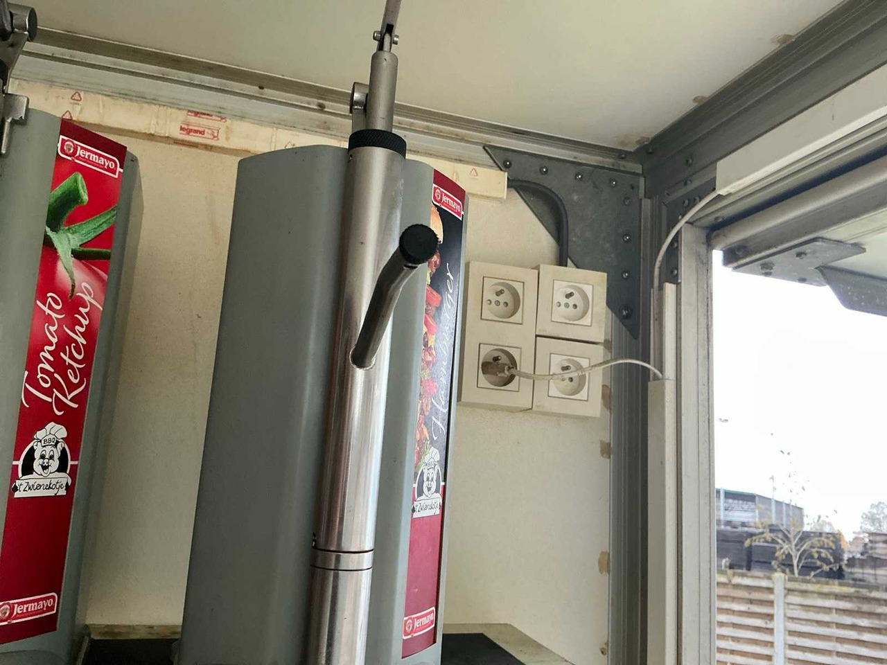 Remorque 2015 HAPERT TA FOODTRUCK: photos 15