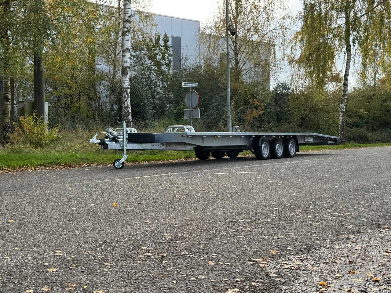 NIEWIADOW - CAR TRANSPORTER - 3 ASSER - 81-WRH-2 - Remorque: photos 2 NIEWIADOW - CAR TRANSPORTER - 3 ASSER - 81-WRH-2 - Remorque: photos 2