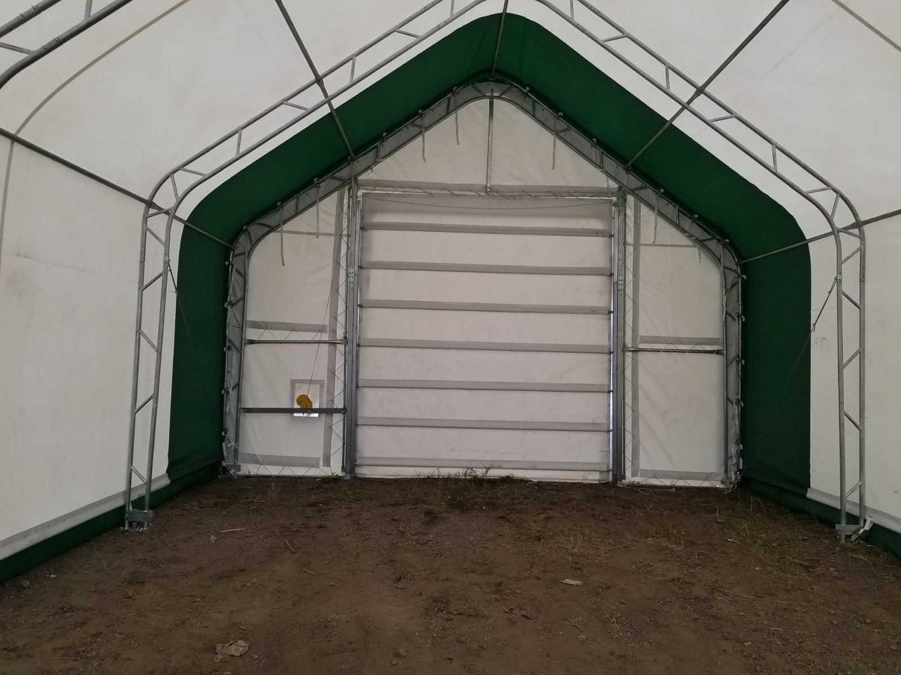 Rhino-Cross-Shelter 4015021DP - 45,75x12,2x6,4 m - Cuve de stockage: photos 4 Rhino-Cross-Shelter 4015021DP - 45,75x12,2x6,4 m - Cuve de stockage: photos 4