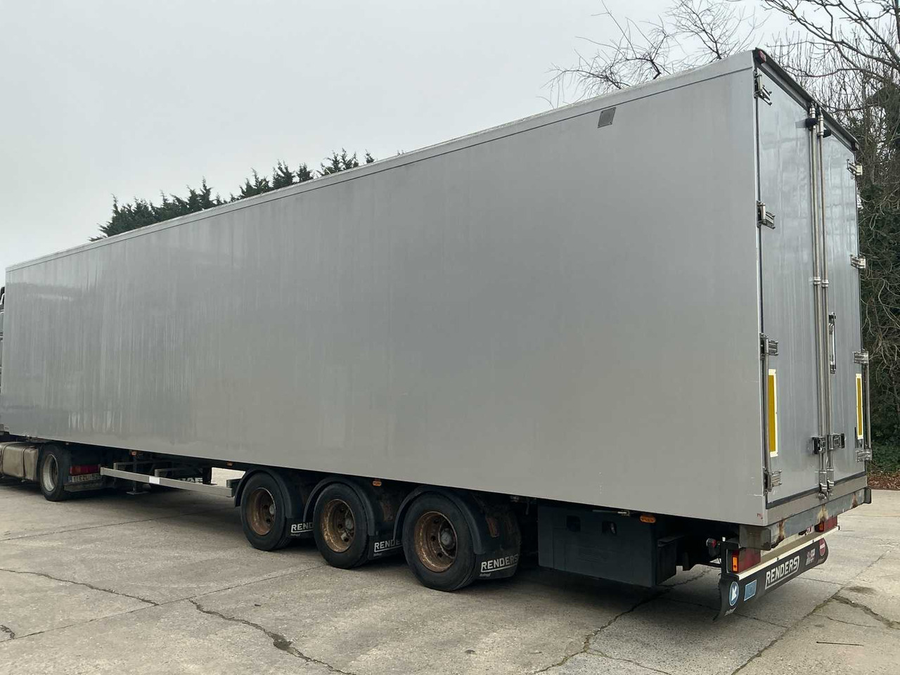 2001 RENDERS SEMI-TRAILER - Semi-remorque: photos 2 2001 RENDERS SEMI-TRAILER - Semi-remorque: photos 2