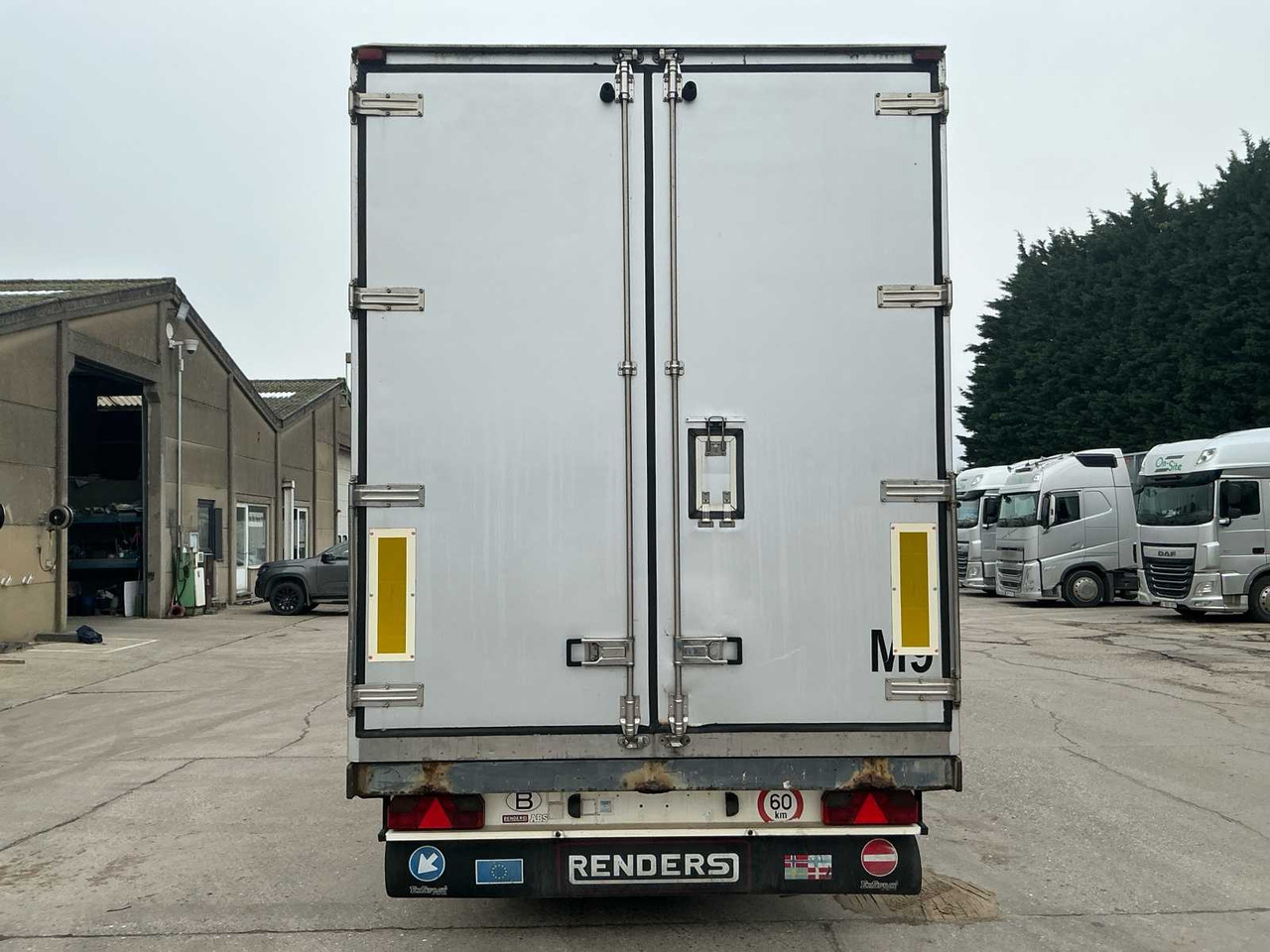 2001 RENDERS SEMI-TRAILER - Semi-remorque: photos 3 2001 RENDERS SEMI-TRAILER - Semi-remorque: photos 3