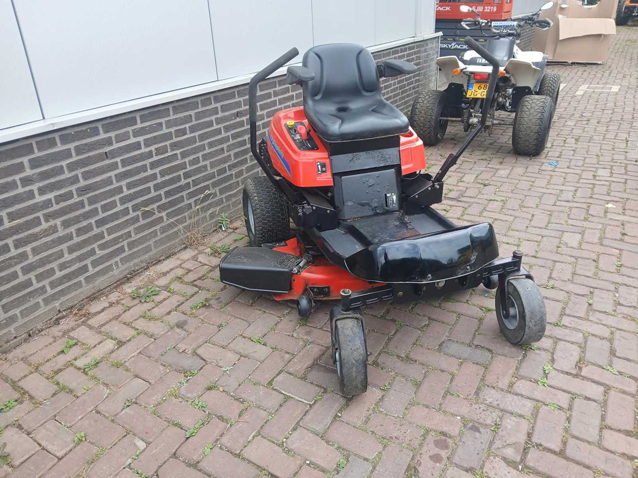 Simplicity zeroturnmaaier - Motofaucheuse: photos 4 Simplicity zeroturnmaaier - Motofaucheuse: photos 4