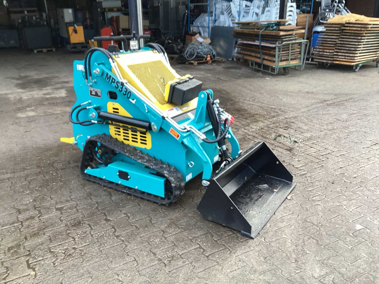 Skid Steer MPS330 - Mini chargeuse: photos 2 Skid Steer MPS330 - Mini chargeuse: photos 2