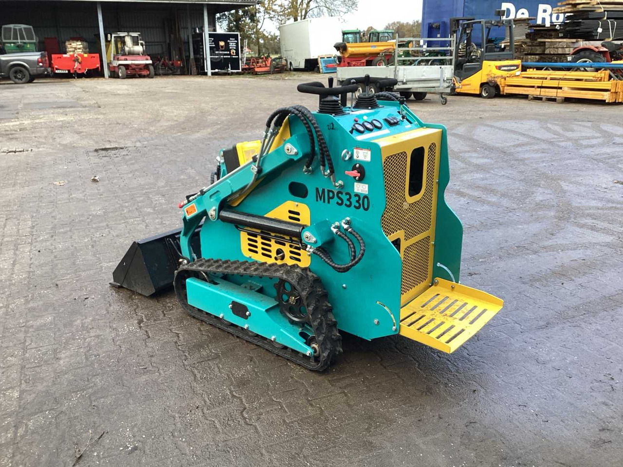 Skid Steer MPS330 - Mini chargeuse: photos 4 Skid Steer MPS330 - Mini chargeuse: photos 4