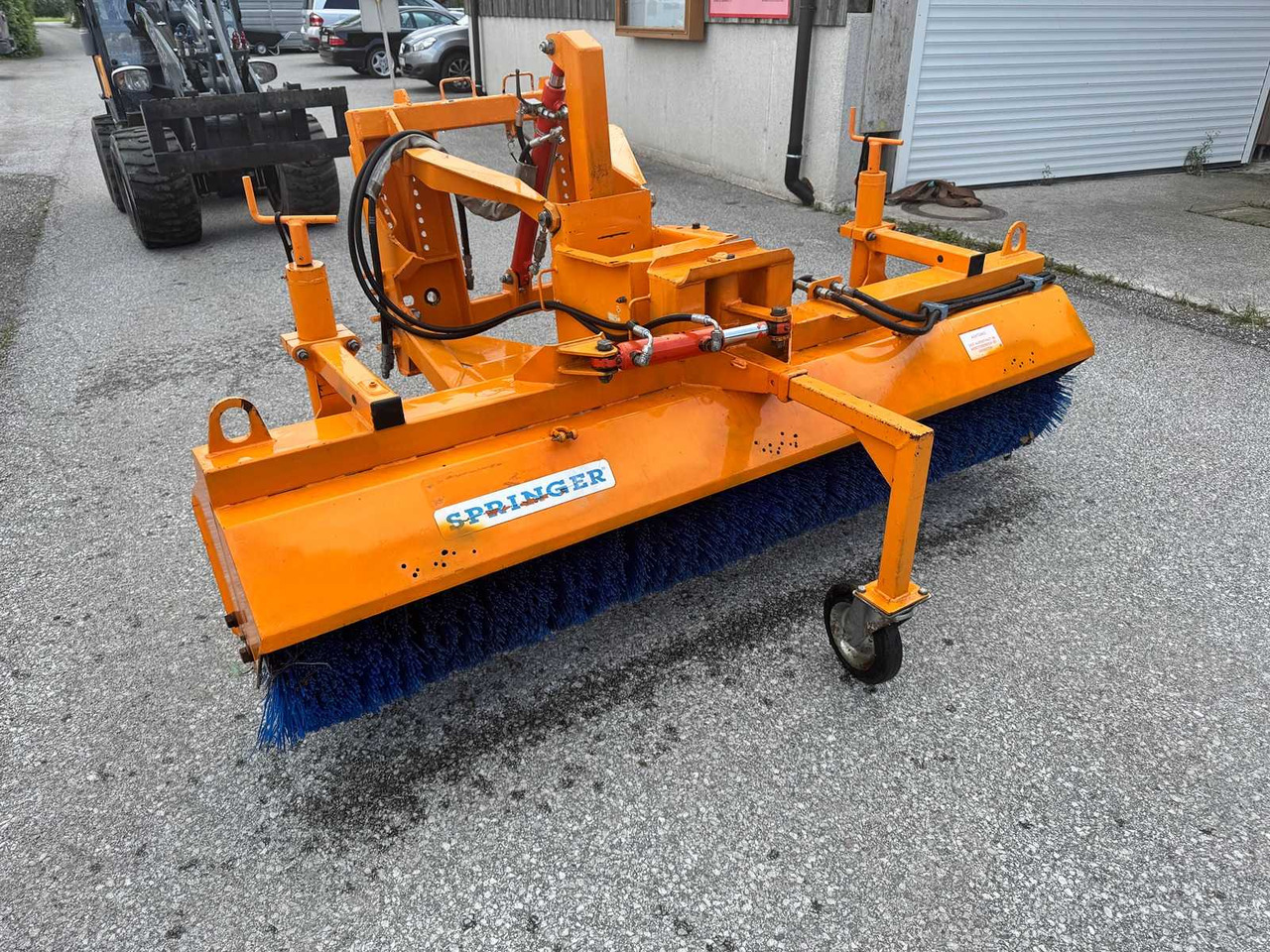 Springer VKM-H 2401 - Chargeur frontal pour tracteur: photos 1 Springer VKM-H 2401 - Chargeur frontal pour tracteur: photos 1
