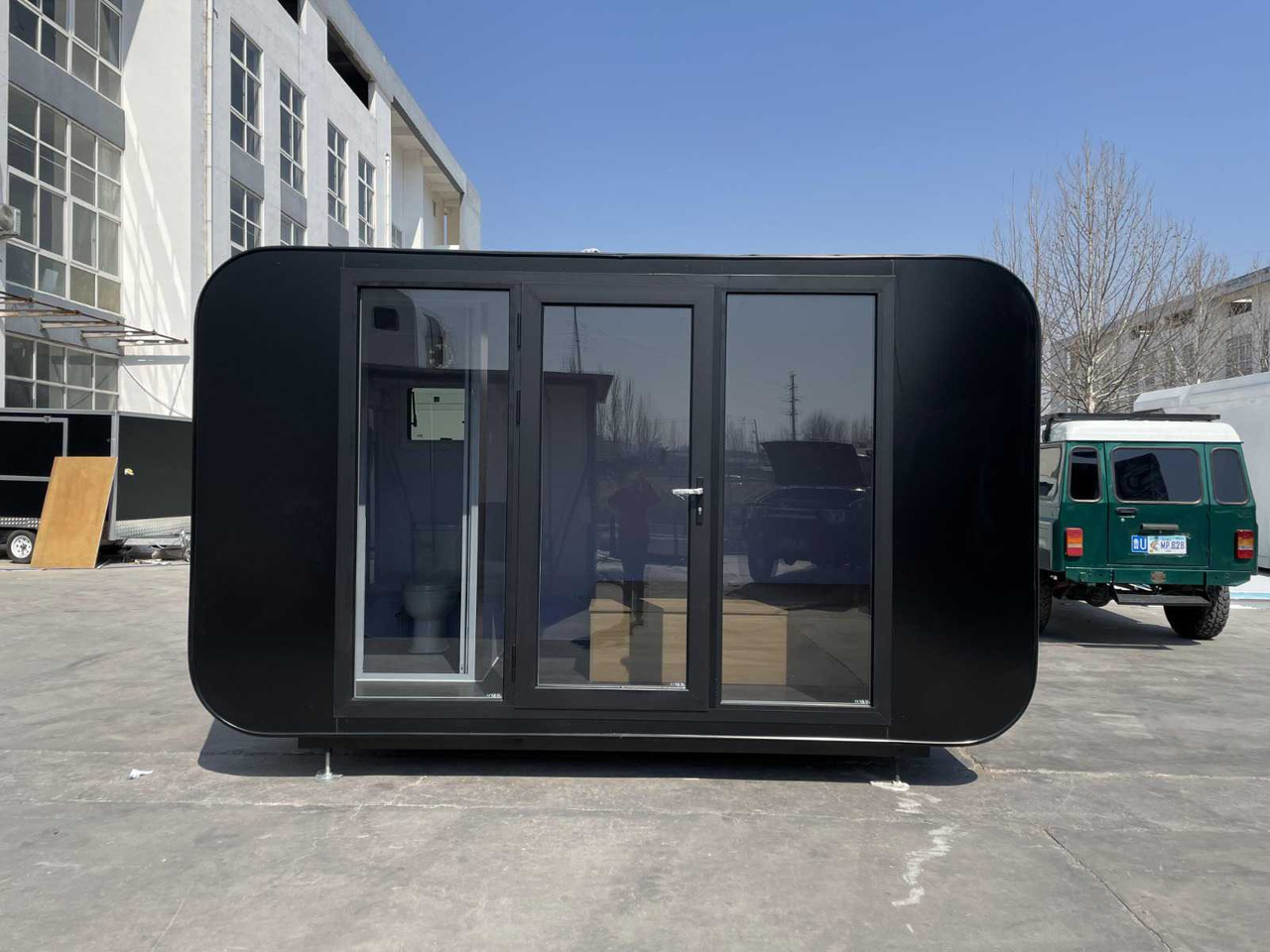 Stahlworks Eco 4000 A Zwart - Conteneur comme habitat: photos 1 Stahlworks Eco 4000 A Zwart - Conteneur comme habitat: photos 1