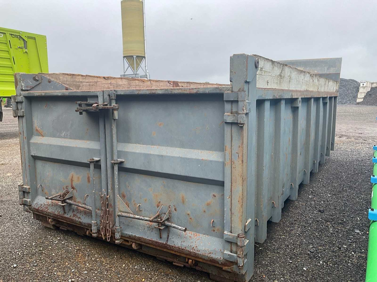 Storage Container - Cuve de stockage: photos 4 Storage Container - Cuve de stockage: photos 4