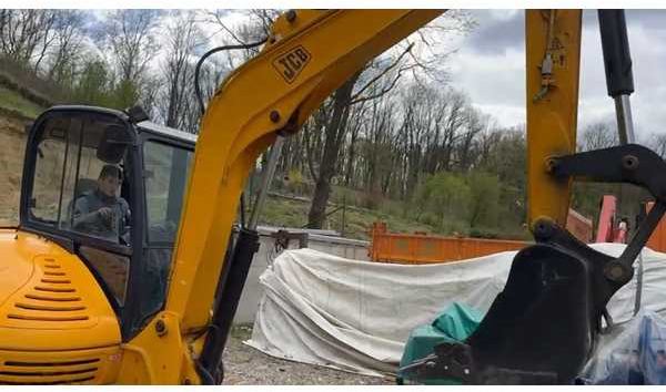 TRACKED EXCAVATOR - Pelle: photos 2 TRACKED EXCAVATOR - Pelle: photos 2