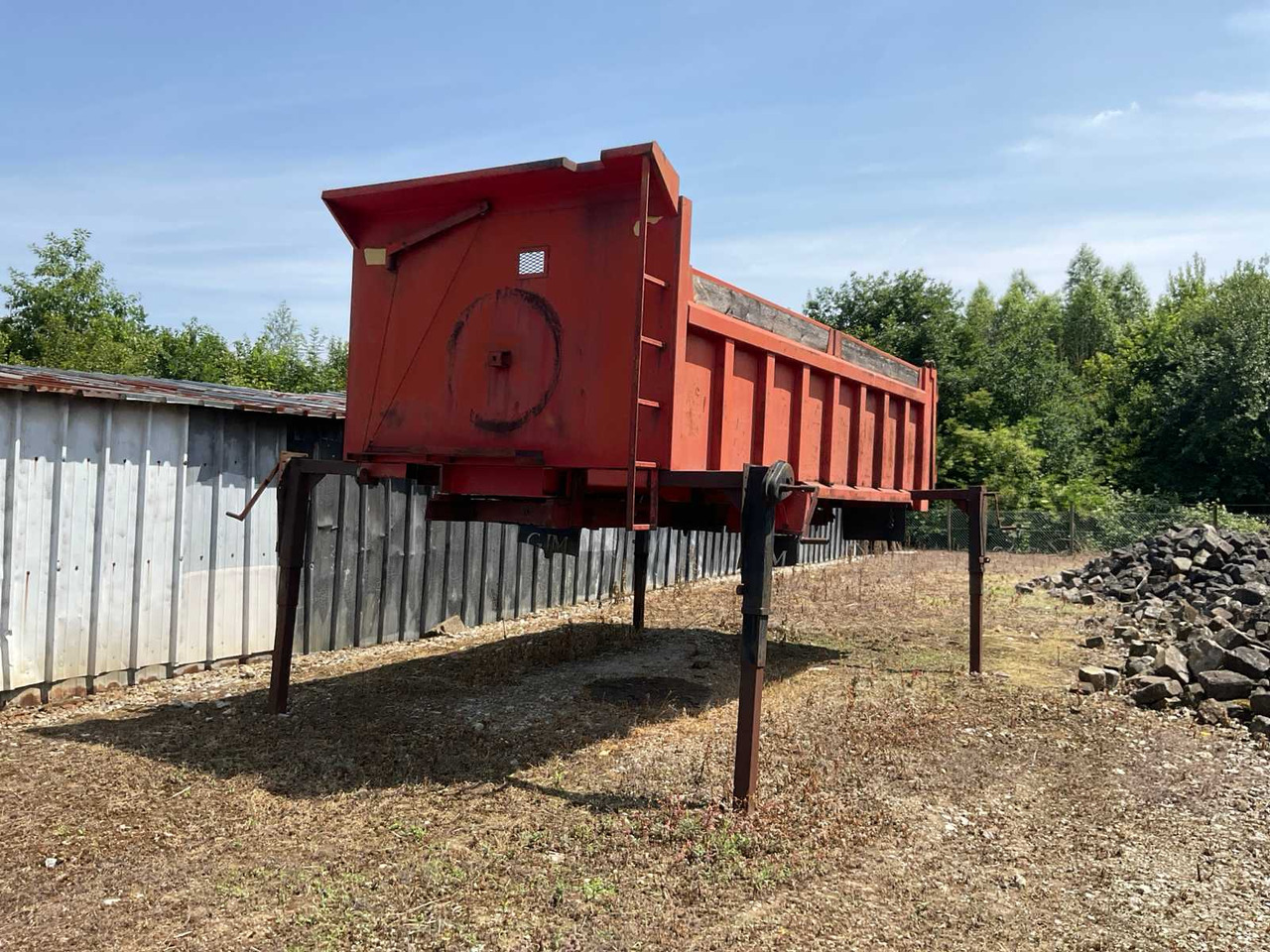 Tipping system - Benne agricole: photos 1 Tipping system - Benne agricole: photos 1