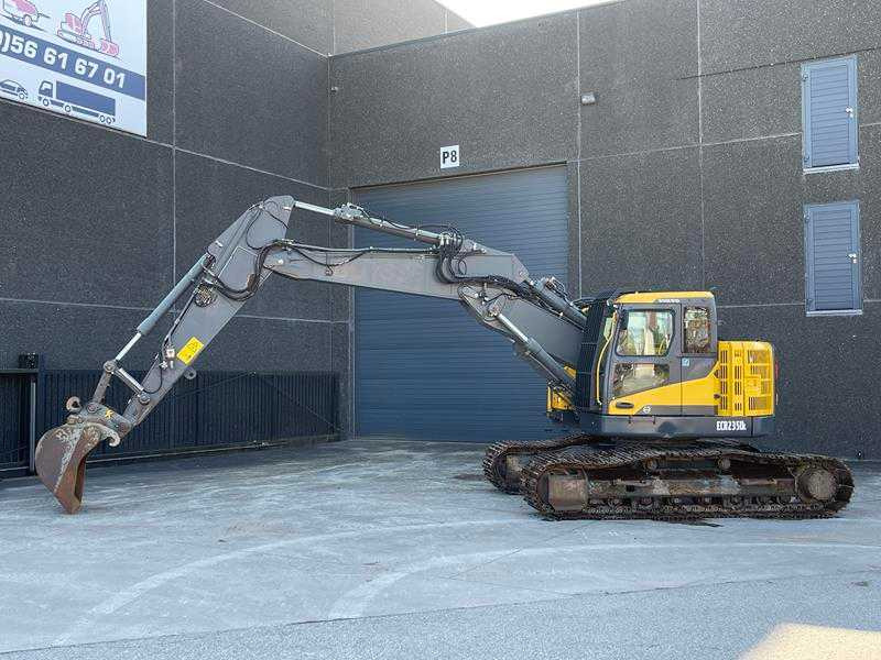 VOLVO - 2014 - ECR 235 DL - CRAWLER EXCAVATOR - Pelle sur pneus: photos 3 VOLVO - 2014 - ECR 235 DL - CRAWLER EXCAVATOR - Pelle sur pneus: photos 3
