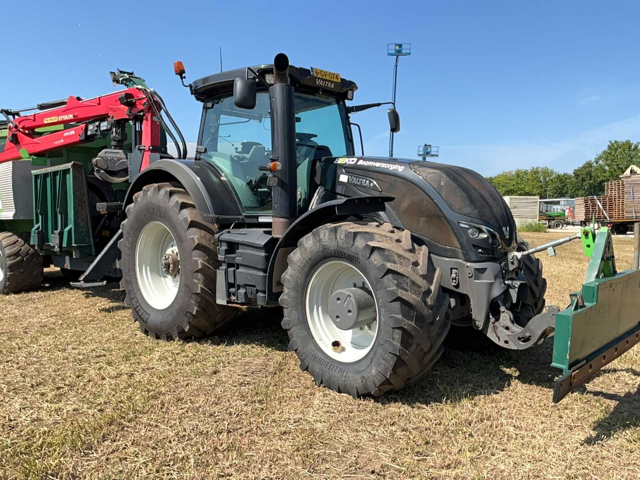 Valtra S374 - Tracteur agricole: photos 2 Valtra S374 - Tracteur agricole: photos 2
