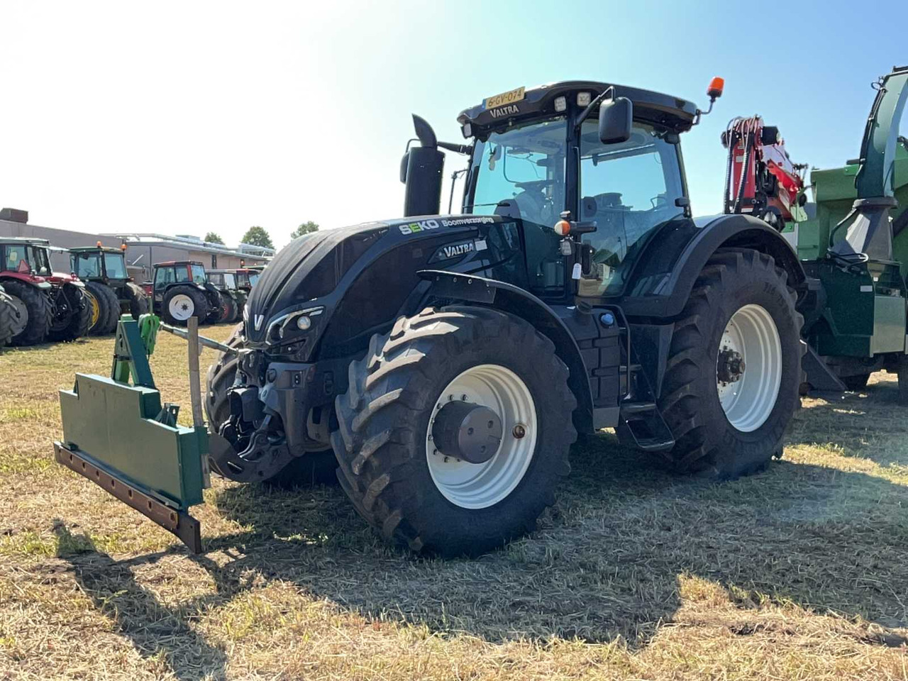Valtra S374 - Tracteur agricole: photos 1 Valtra S374 - Tracteur agricole: photos 1