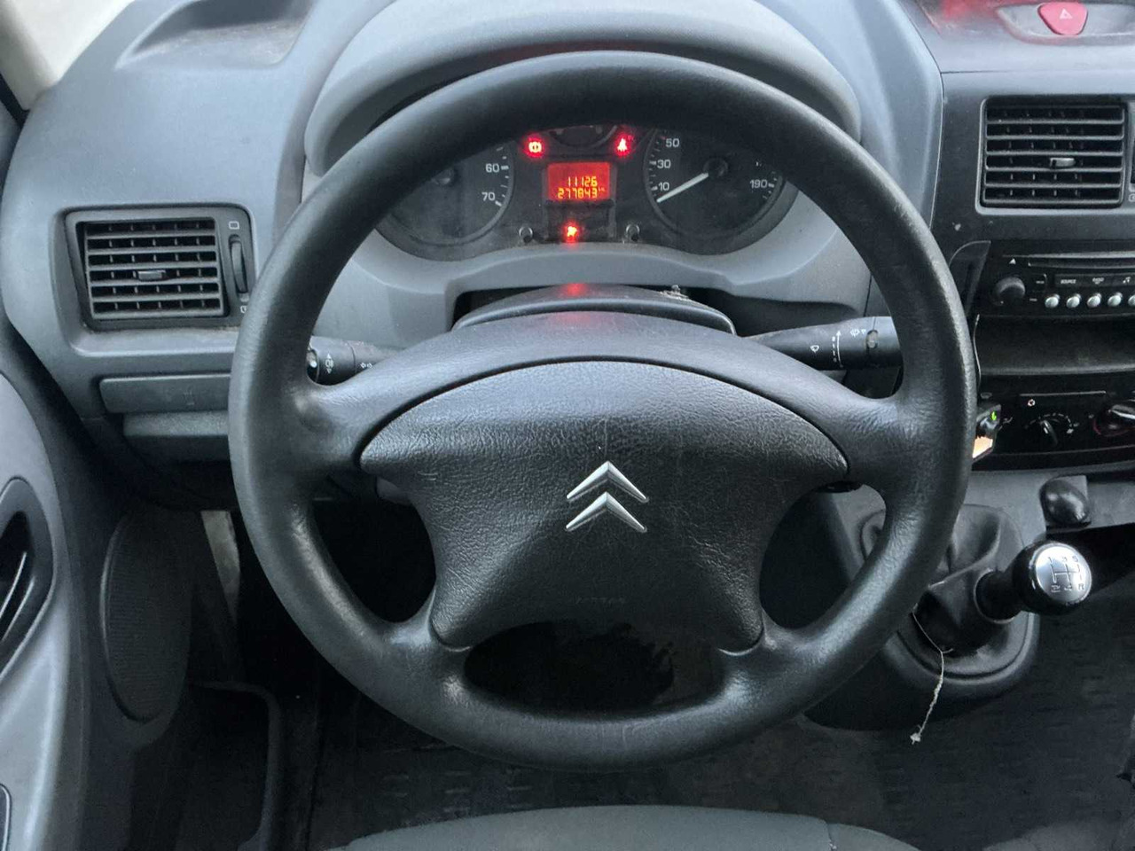 Véhicule utilitaire 2007 - CITROEN - JUMPY - 12 1.6 HDI L1 H1 - COMMERCIAL VEHICLE: photos 11