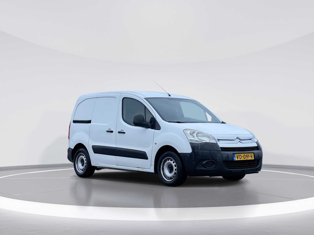 Véhicule utilitaire CITROEN BERLINGO 1.6 HDI 500 COMFORT | VD-091-R I: photos 8 Véhicule utilitaire CITROEN BERLINGO 1.6 HDI 500 COMFORT | VD-091-R I: photos 8