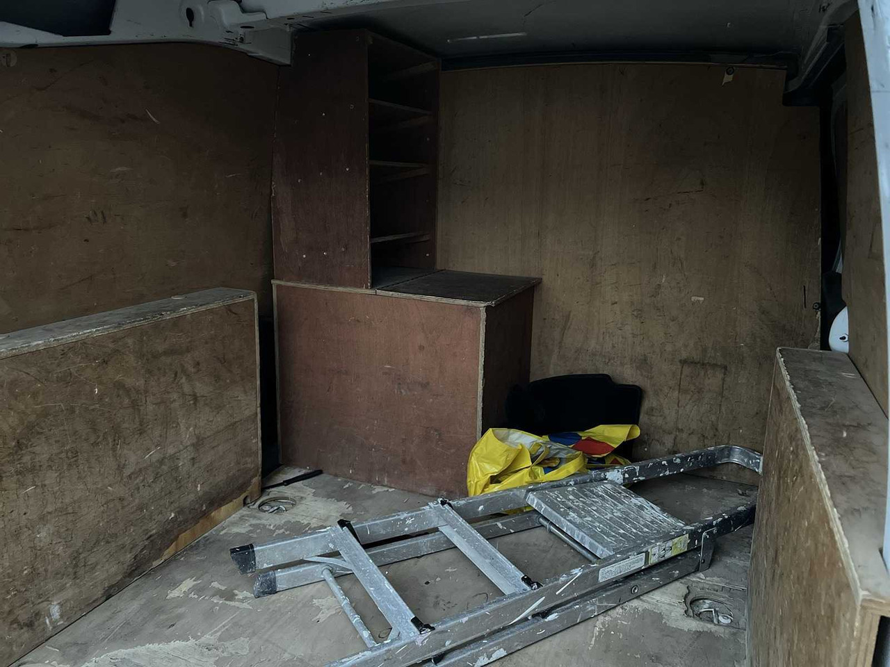 Véhicule utilitaire CITROEN BERLINGO 1.6 HDI 500 COMFORT | VD-091-R I: photos 23 Véhicule utilitaire CITROEN BERLINGO 1.6 HDI 500 COMFORT | VD-091-R I: photos 23