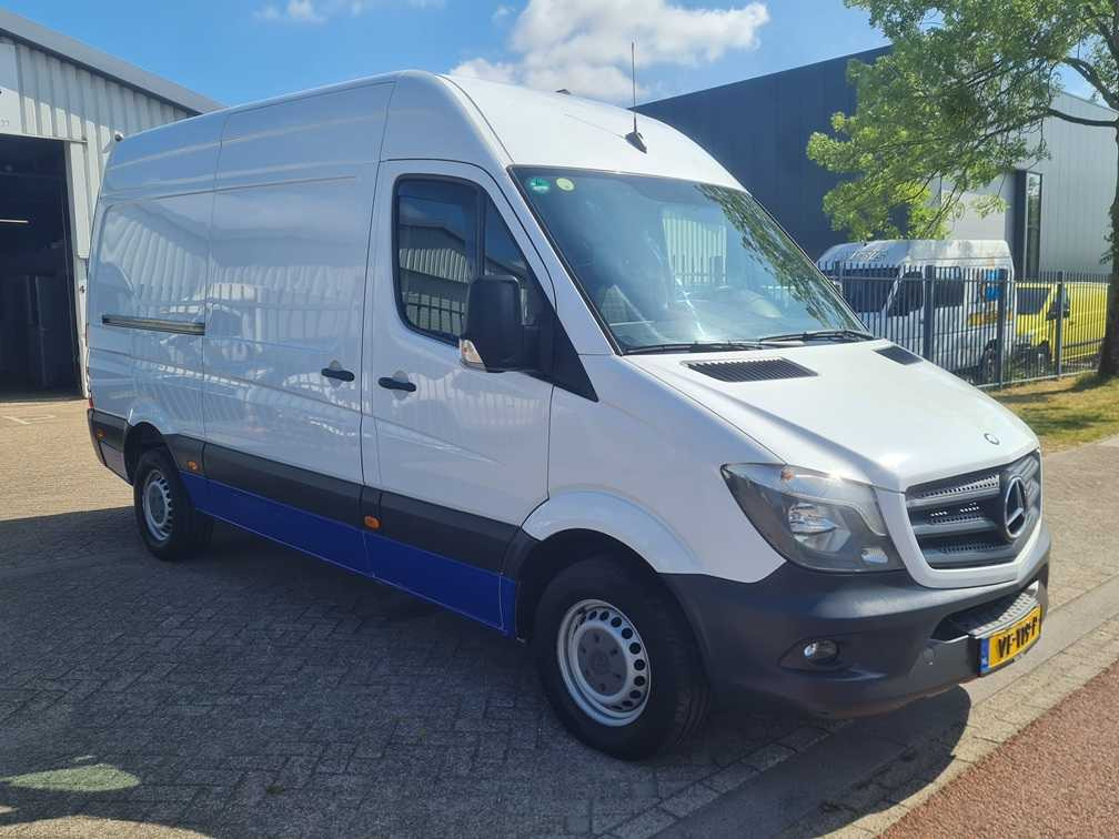 MERCEDES-BENZ - SPRINTER - 319 3.0 CDI 366 DC - VF-119-P - Véhicule utilitaire: photos 2 MERCEDES-BENZ - SPRINTER - 319 3.0 CDI 366 DC - VF-119-P - Véhicule utilitaire: photos 2