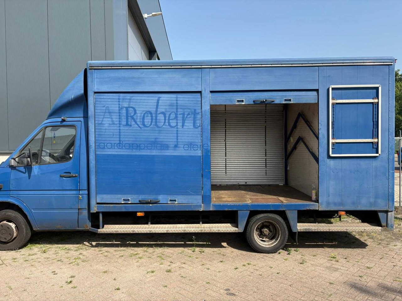 MERCEDES-BENZ - SPRINTER - 411 CDI 2.2 402 - 75-BH-KF - Véhicule utilitaire: photos 3 MERCEDES-BENZ - SPRINTER - 411 CDI 2.2 402 - 75-BH-KF - Véhicule utilitaire: photos 3