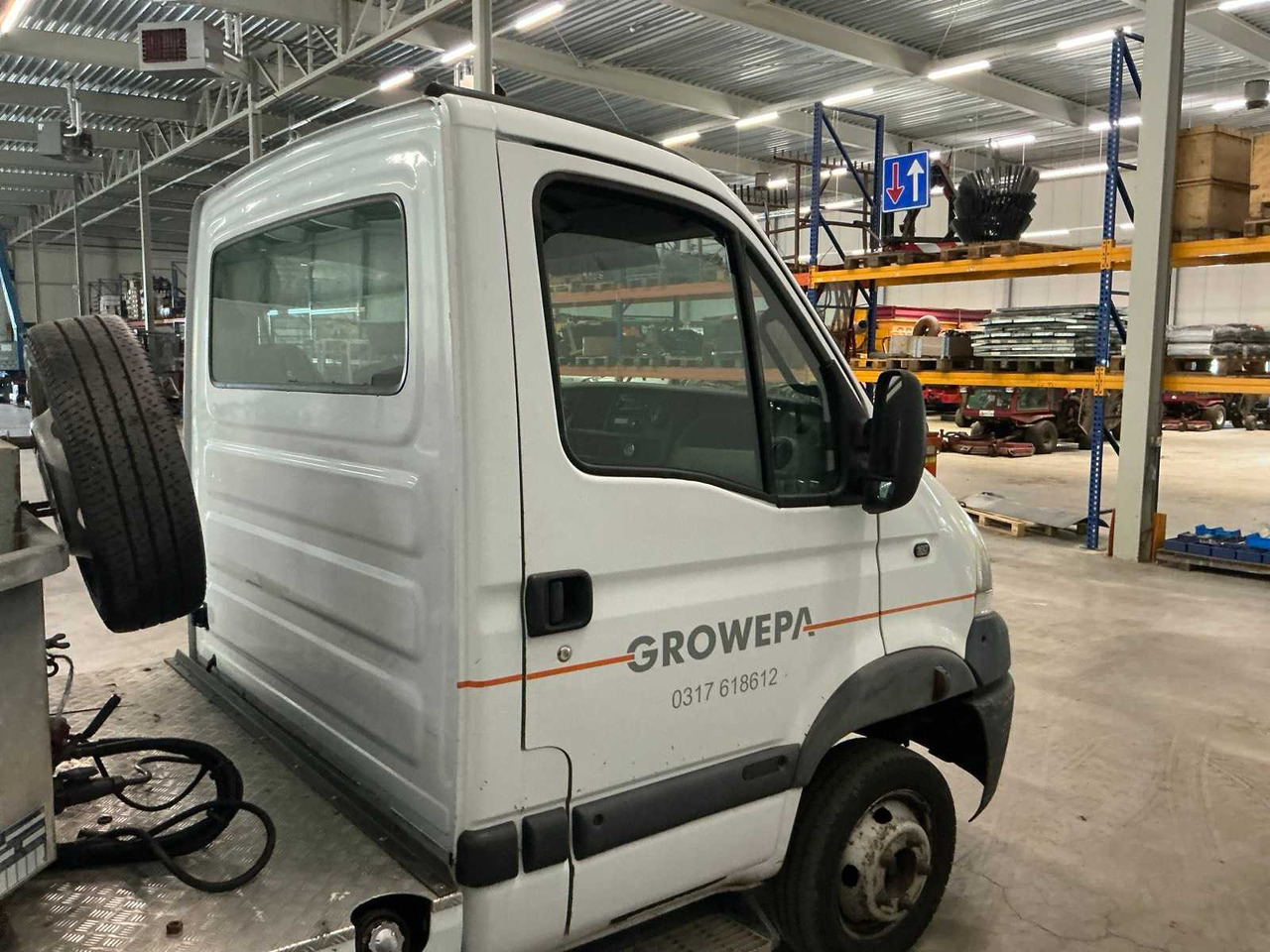 RENAULT MASCOTT 2007 BE TRACTOR COMMERCIAL VEHICLE - Véhicule utilitaire: photos 3 RENAULT MASCOTT 2007 BE TRACTOR COMMERCIAL VEHICLE - Véhicule utilitaire: photos 3